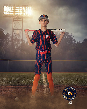 13U_PAPENFUSS_PARKER_IMGL5008_FIELDLIGHTS