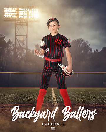 12U_Grey_Hogan_Liam_MAG10723_FIELD LIGHTS_
