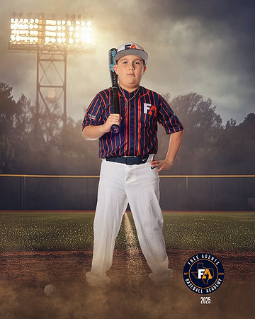 9U GARZA_VELA_JACOB_IMGL4901_FIELDLIGHTS