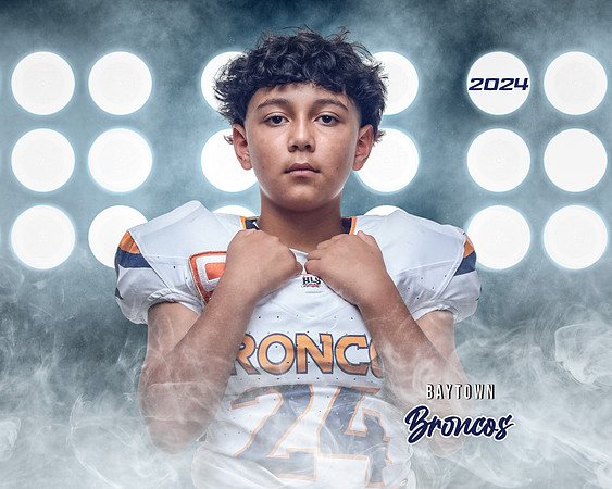 JR_Molina_Julius_IMGL2112_GOAL POST__LIT_
