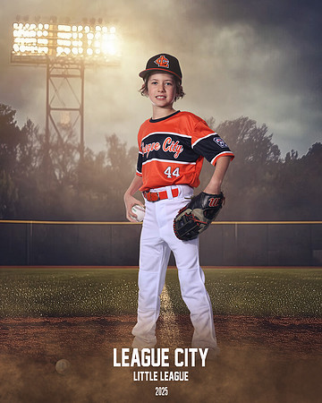 A.Schlesinger.Orioles_Ogrin_Grady_IMG_0189_FIELDLIGHTS