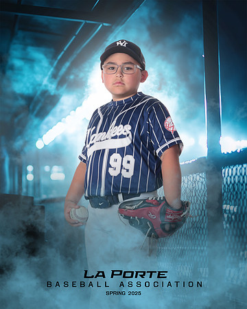 8U_Pinto_Yankees_Martinez_Zion_LP023718_DUGOUT