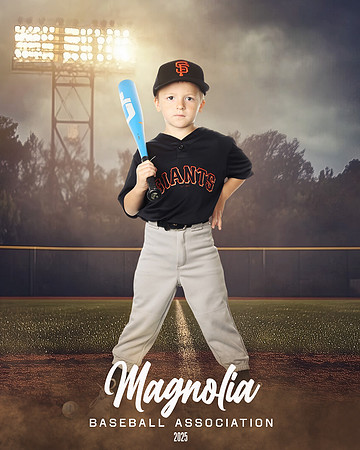 4_5U_Giants_Cholewin_Alexander_MAG10292_FIELD LIGHTS_