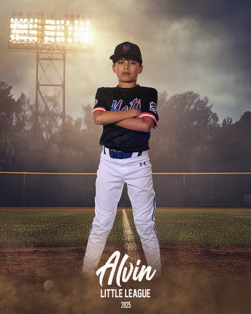 MJR_METS_12U_Orellana_Noah_CAM13662_FIELDLIGHTS