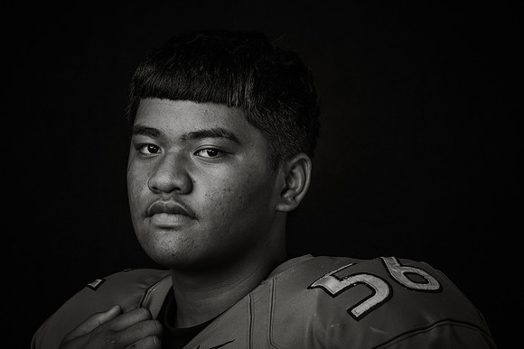 JRVARSITY_NAHA-KAMELAMELA_CHRISTIAN_143A9933bw