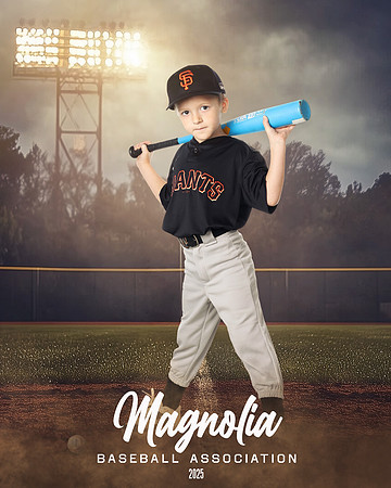 4_5U_Giants_Cholewin_Alexander_MAG10294_FIELD LIGHTS_