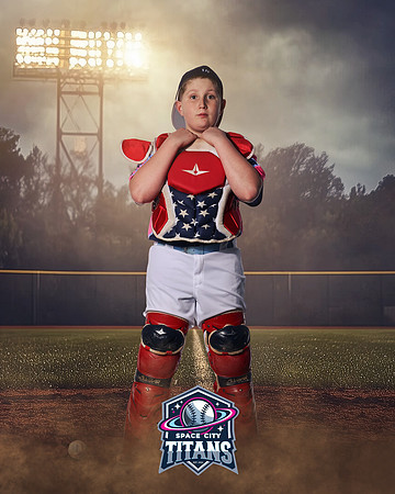 11U_JOHNSON_SETH_CAM14768_FIELDLIGHTS