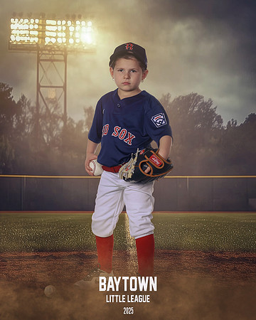 M2_ Red Sox_garrett_zoe_BAY12866_FIELDLIGHTS