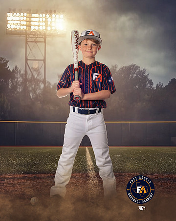 9U GARZA_RYAN_JACK_IMGL4752_FIELDLIGHTS