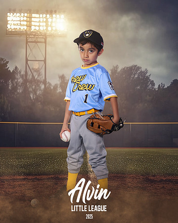 TB_BREWERS_Valadez_Jonathan_CAM13542_FIELDLIGHTS