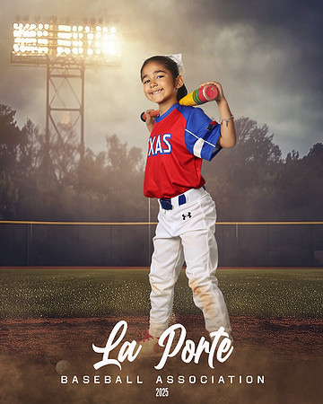 8U_Pinto_Rangers_Sanchez_Khloe_LP011360_FIELDLIGHTS