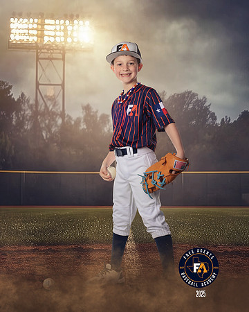 9U GARZA_BEN EZRA_ADAM_IMGL4736_FIELDLIGHTS