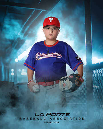 8U_Pinto_Phillies_Doran_Steven_LP011388_DUGOUT