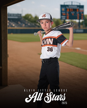 9U ORANGE_McCracken_Hayden_MAG23547_DUGOUT