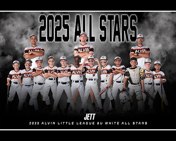 8U WHITE_Mack_Jett_MAG22959