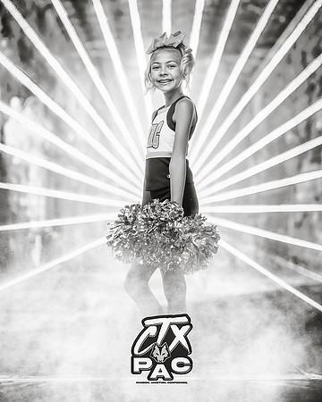10UCHEER_Kloeker_Hailey_SF_21386_LAZER_bw
