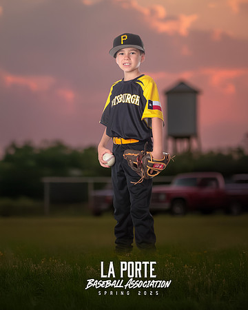8U_Pinto_Pirates_Cook_Cameron_LP024119_TRUCK