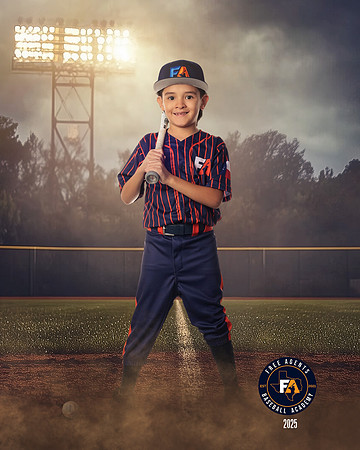 8U_REYES_ALAN_IMGL4663_FIELDLIGHTS