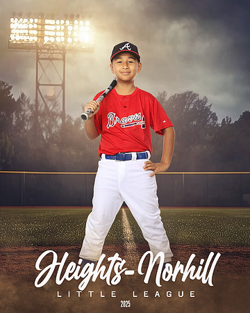 MINORS_BRAVES_Hernandez_Esteban_HN011223_FIELDLIGHTS