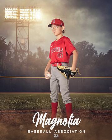 8U_Angels_Boutwell_Wyatt_MAG24853_FIELD LIGHTS_