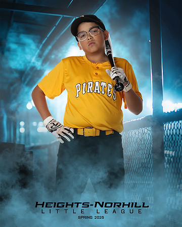 MAJORS_PIRATES_Castillo_Maximo_HN011668_DUGOUT