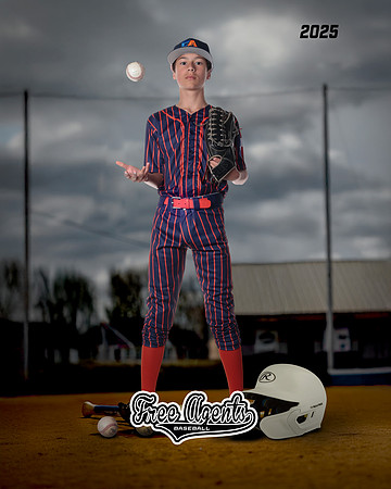 13U_ORTIZ_EASTON_IMGL4989_BACKGROUND_TURN