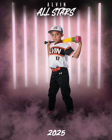 7U WHITE_Rosas_Noah_MAG23121_LIGHTS