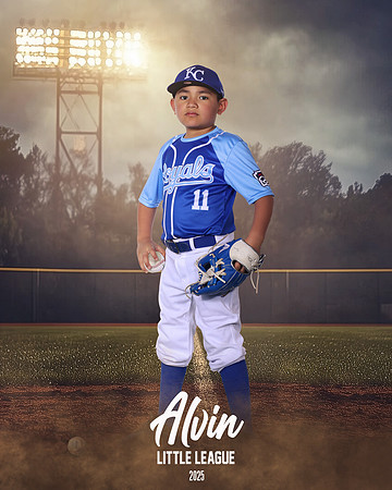 CP_ROYALS_7U_Estrada_Adam_CAM12499_FIELDLIGHTS