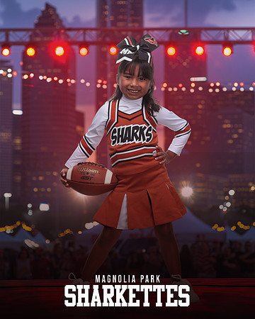MASCOT_Garza_Raelynn_IMGL0395_CENTERSTAGE_