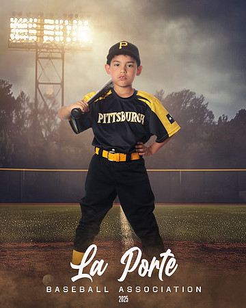 8U_Pinto_Pirates_Reyna_Adrian_LP023549_FIELDLIGHTS