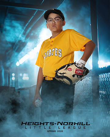MAJORS_PIRATES_Castillo_Maximo_HN011672_DUGOUT