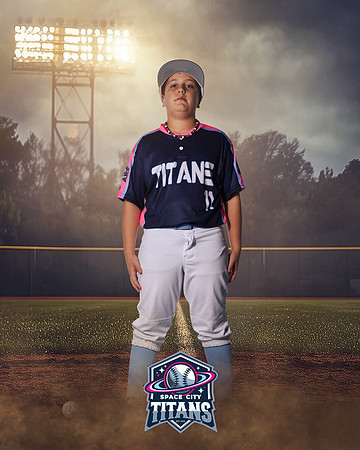 11U_PHILLIPS_AYDEN_CAM14746_FIELDLIGHTS