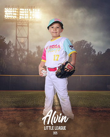 TB_PADRES_Garcia_Mayson_CAM13074_FIELDLIGHTS