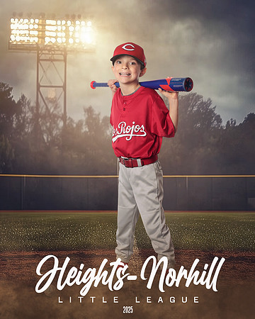 PW_REDS_Garcia_Oliver_HN021624_FIELDLIGHTS