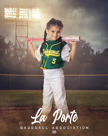5U_Shetland_Athletics_Brockman_Lorelai_LP022743_FIELDLIGHTS