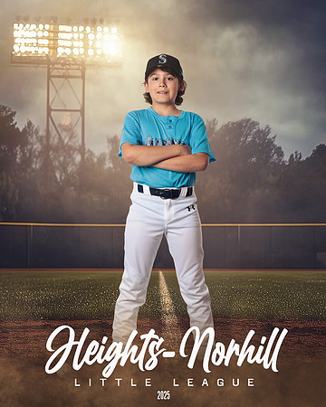 MAJORS_MARINERS_Willoughby_Shane_HN022157_FIELDLIGHTS