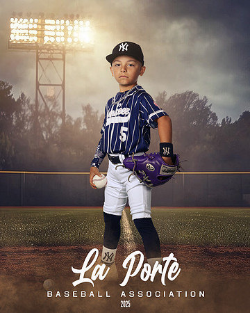 6U_Shetland_Yankees_Mora_Noah_LP010033_FIELDLIGHTS