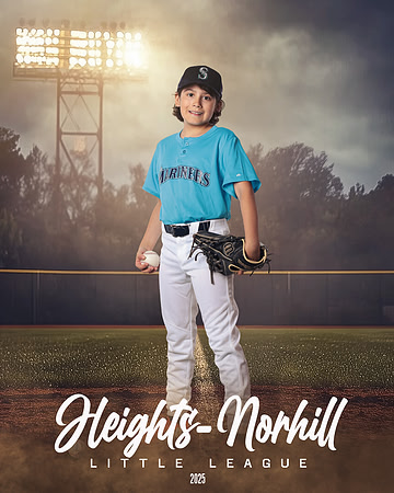 MAJORS_MARINERS_Willoughby_Shane_HN022164_FIELDLIGHTS