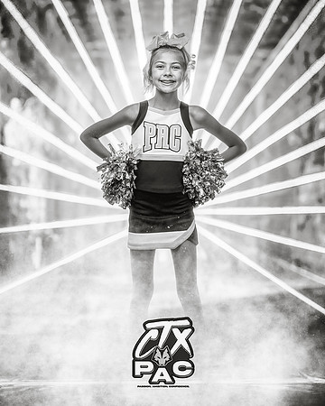 10UCHEER_Kloeker_Hailey_SF_21383_LAZER_bw