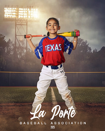 8U_Pinto_Rangers_Sanchez_Khloe_LP011358_FIELDLIGHTS