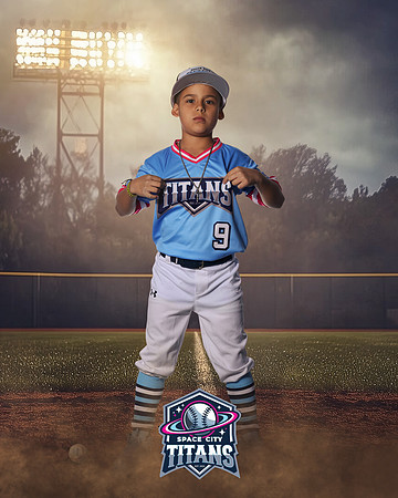 8U_Heacock_Leo_CAM14744_FIELDLIGHTS