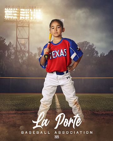 8U_Pinto_Rangers_Sanchez_Khloe_LP011357_FIELDLIGHTS