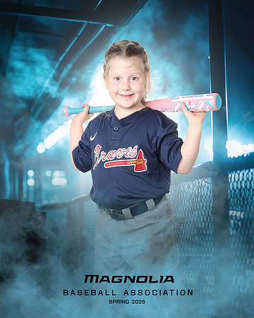 4_5U_Braves_Pye_Sadie_MAG10694_DUGOUT_