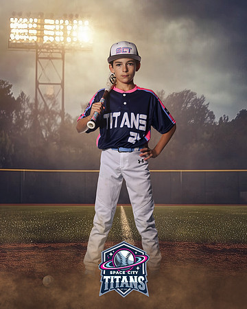 11U_POLERSTOCK_LUKE_CAM14816_FIELDLIGHTS