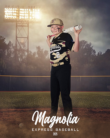 12U_Baack_Grayson_MAG27643_FIELDLIGHTS