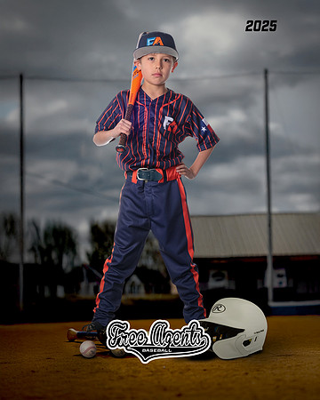 8U_ELLIOTT_TRIPP_IMGL4705_BACKGROUND_TURN