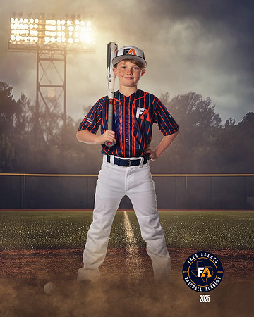 9U GARZA_RYAN_JACK_IMGL4753_FIELDLIGHTS