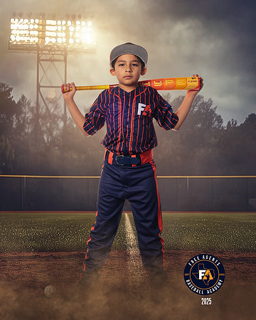 8U_SAUCEDA_JOSE_IMGL4628_FIELDLIGHTS