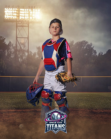 11U_MUIR_KADEN_CAM14820_FIELDLIGHTS