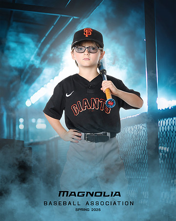 7U_Giants_Isabell_Levi_MAG10426_DUGOUT_